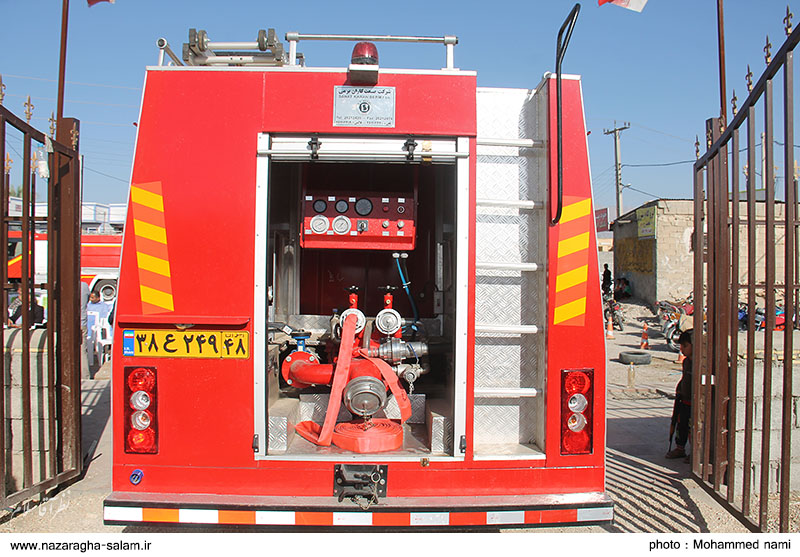 تحویل یک دستگاه خودروی آتش نشانی مکانیزه به دهیاری نظرآقا