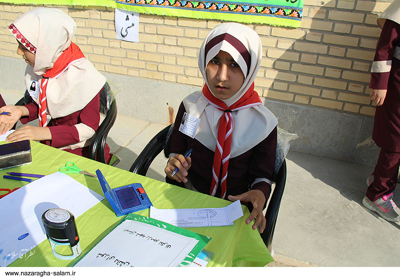 بيستمين دوره انتخابات شوراهای دانش آموزی در نظرآقا برگزار شد + تصاویر